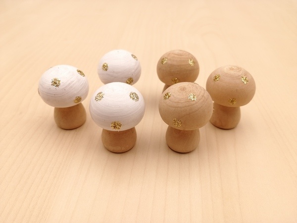Holz-Pilz Goldpunkte 2,5cm