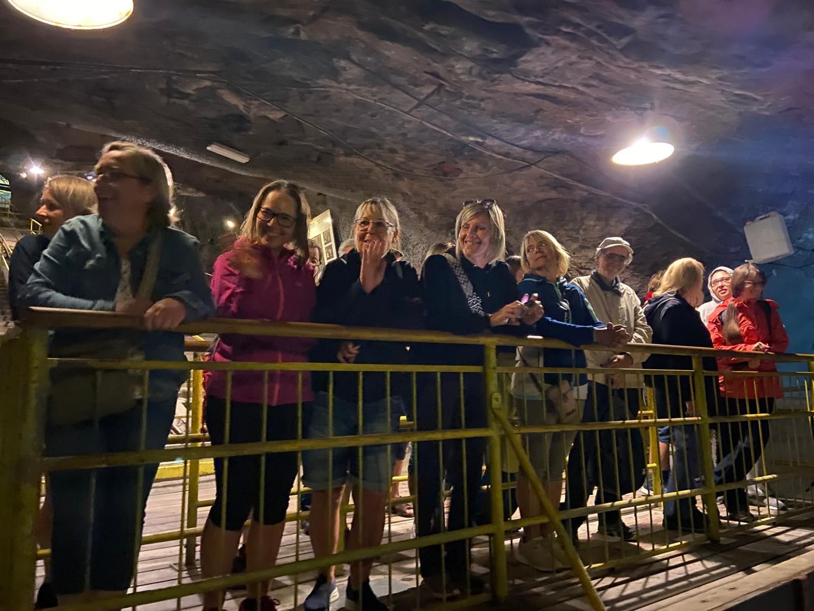 Schüller in der Seegrotte